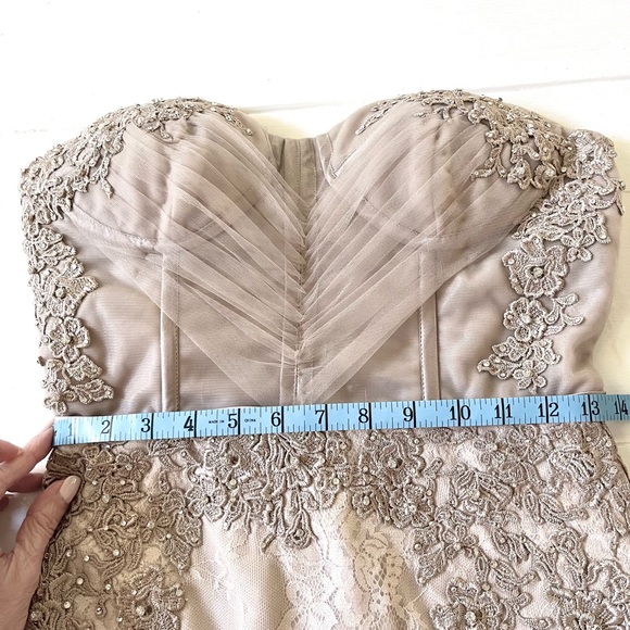 NEW Wedding Formal special occasion gown/dress with crystals - Picture 9 of 10